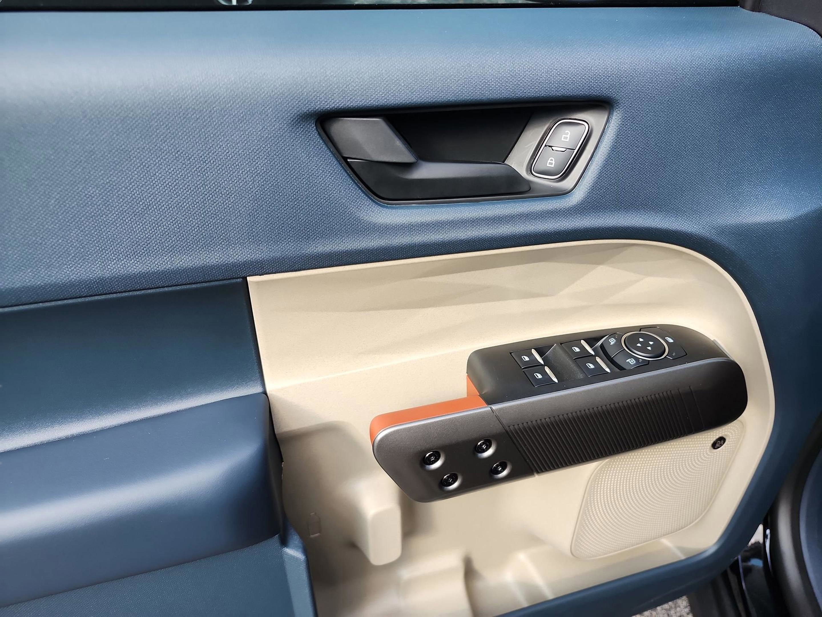 New 2025 Ford Maverick Lariat image 15