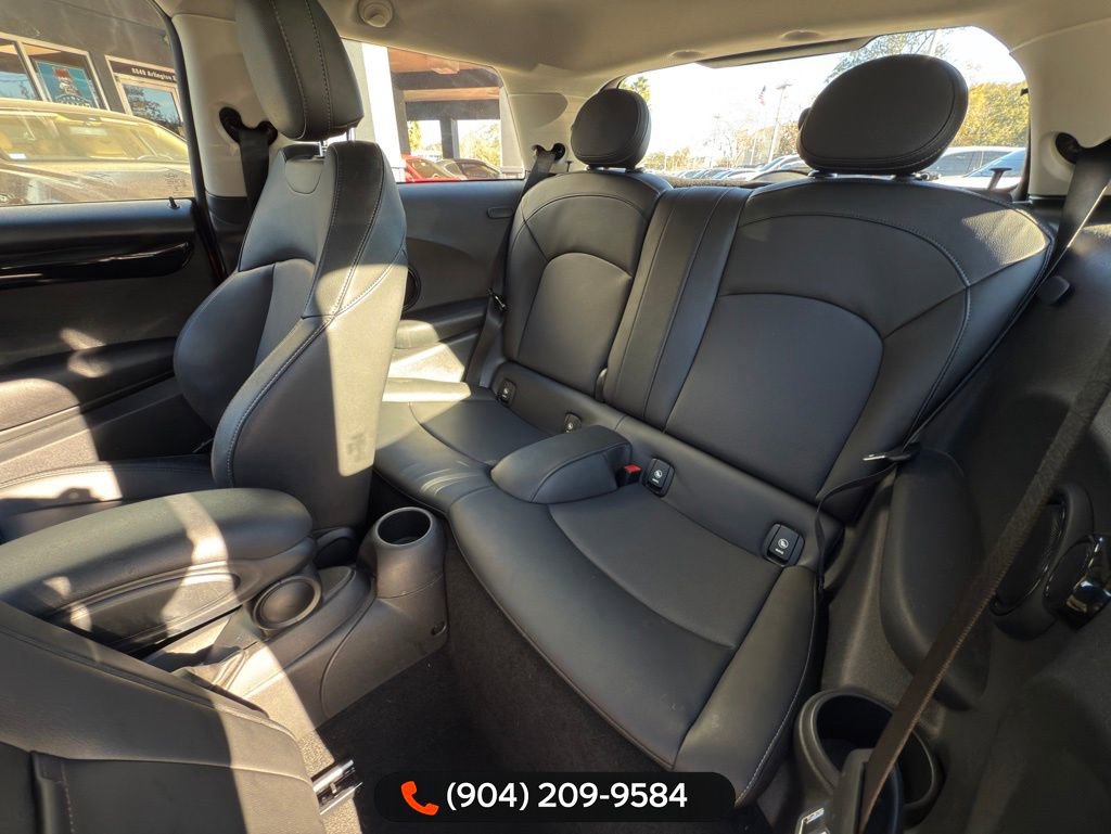 Used 2019 MINI Cooper S w/ Premium Package image 32