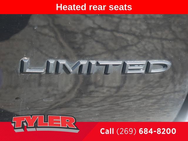 Certified 2025 Chrysler Pacifica Limited image 15