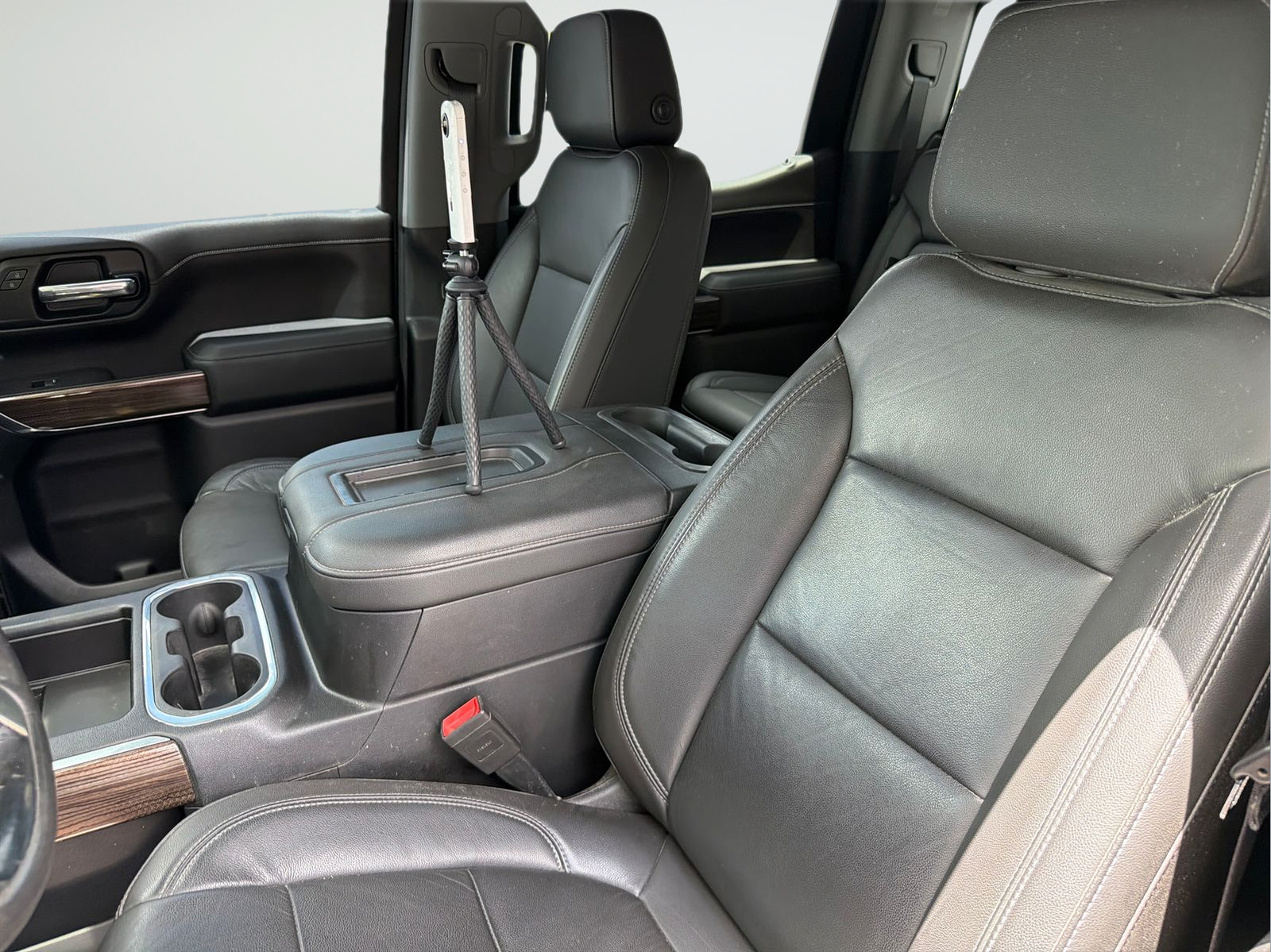 Used 2020 Chevrolet Silverado 1500 LT Trail Boss AWD/4WD image 29