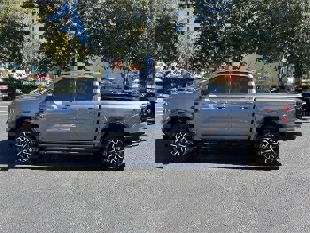 Used 2024 Ford Ranger Lariat w/ FX4 Off-Road Package image 12