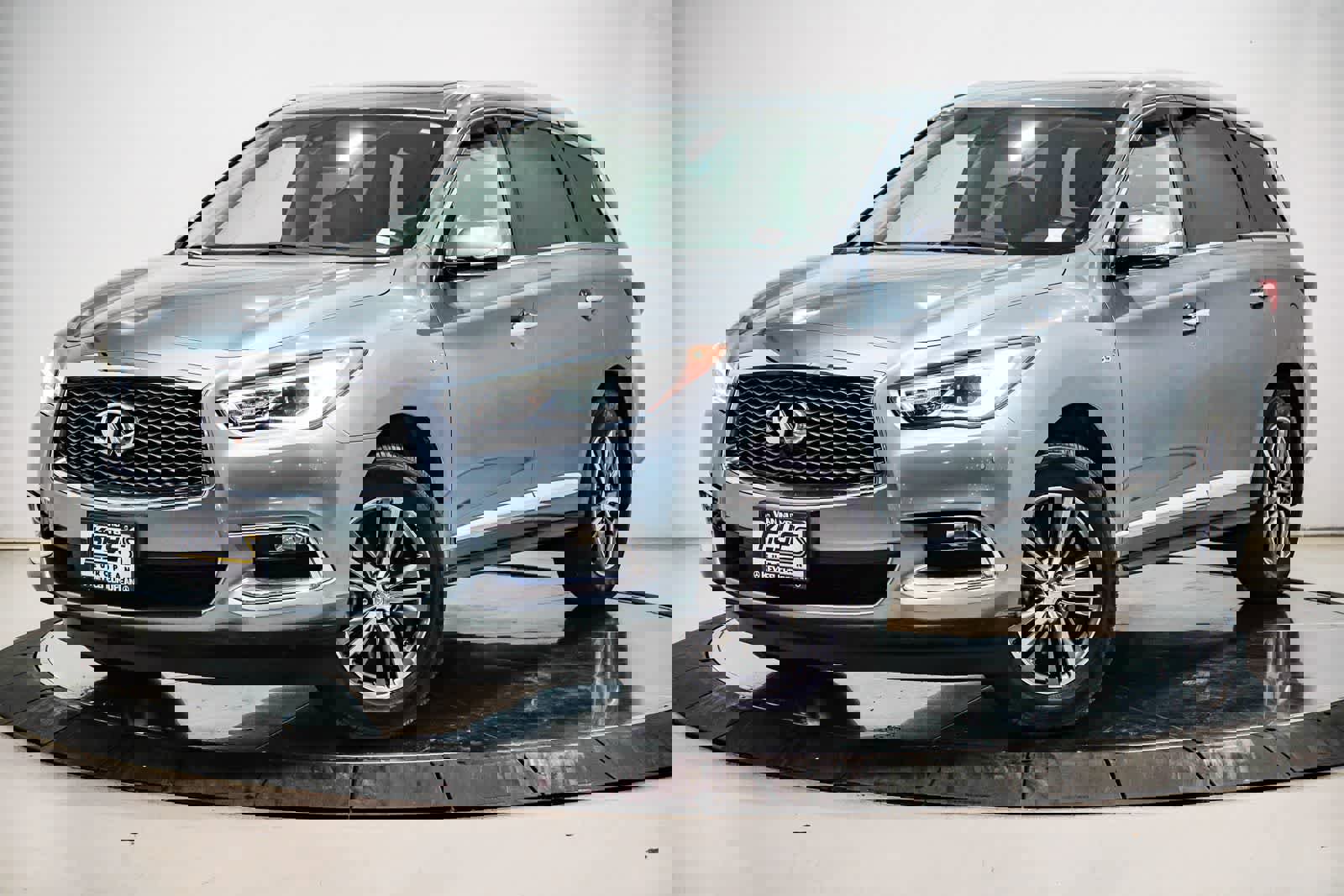 Used 2017 INFINITI QX60 FWD w/ Premium Plus Package image 1