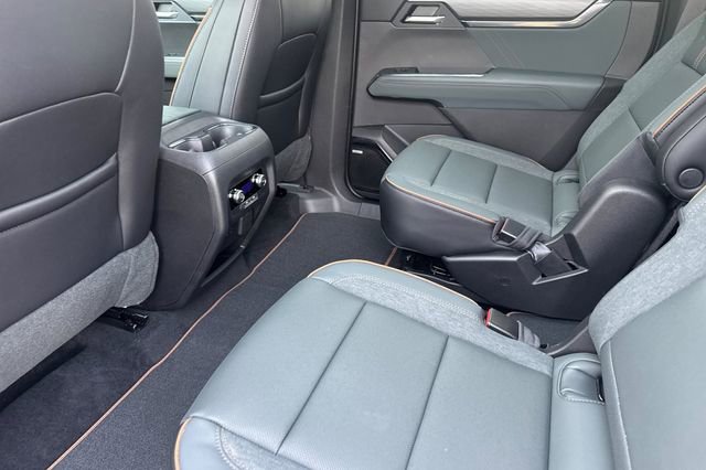 New 2026 GMC Acadia AT4 image 13