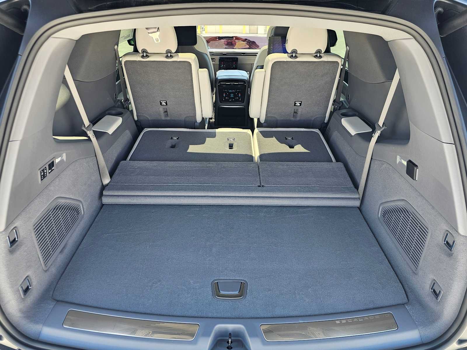 New 2026 Cadillac Escalade IQL Sport 1 AWD/4WD image 17
