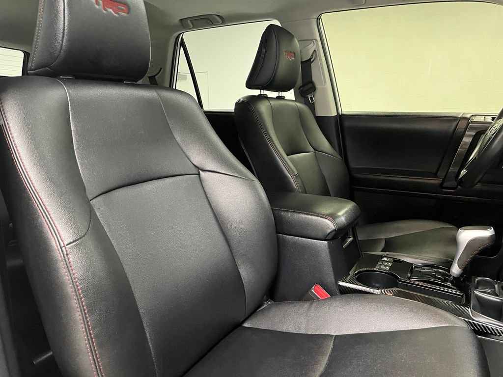 Used 2022 Toyota 4Runner TRD Off-Road Premium AWD/4WD image 59