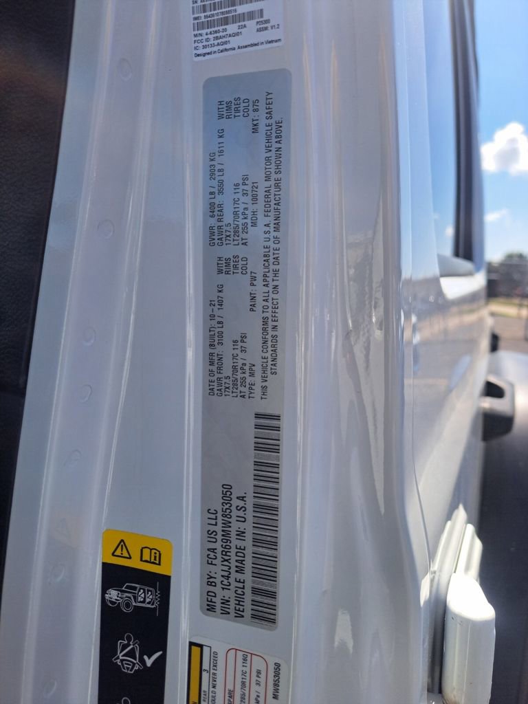 Used 2021 Jeep Wrangler Unlimited Rubicon 4xe image 25