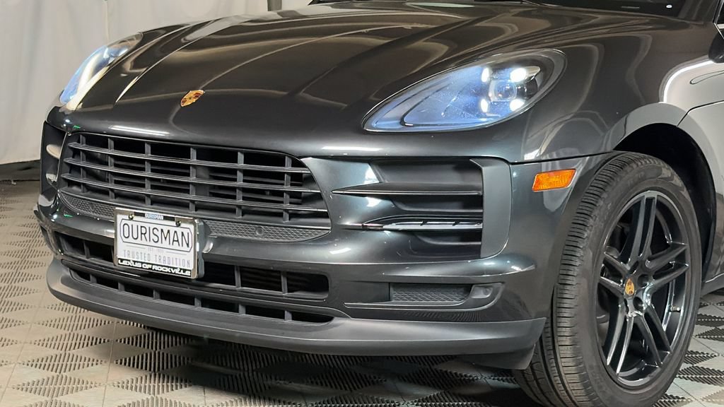 Used 2019 Porsche Macan AWD/4WD image 3