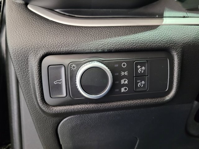 Used 2022 Ford Explorer XLT image 44