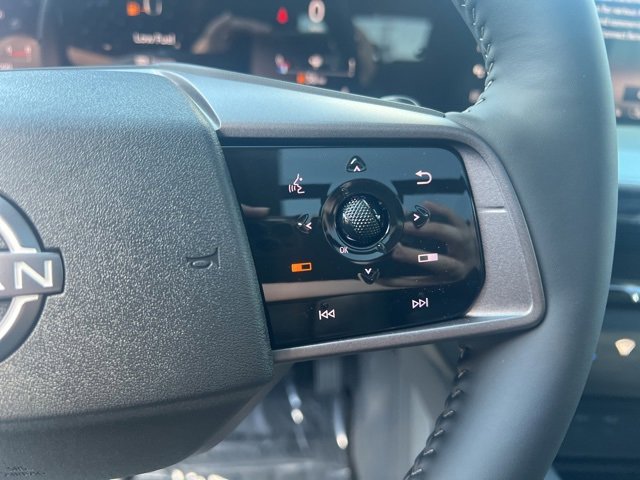 New 2025 Nissan Murano SL image 14