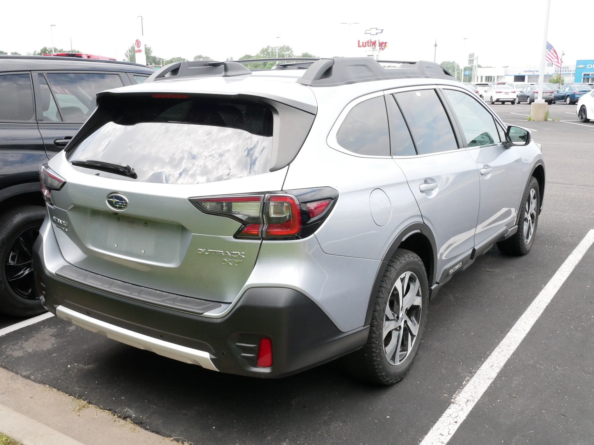 Used 2021 Subaru Outback Limited XT w/ Tech Package 2 AWD/4WD image 4