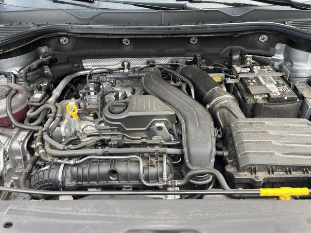 Used 2023 Volkswagen Taos SE w/ Panoramic Sunroof Package AWD/4WD image 34