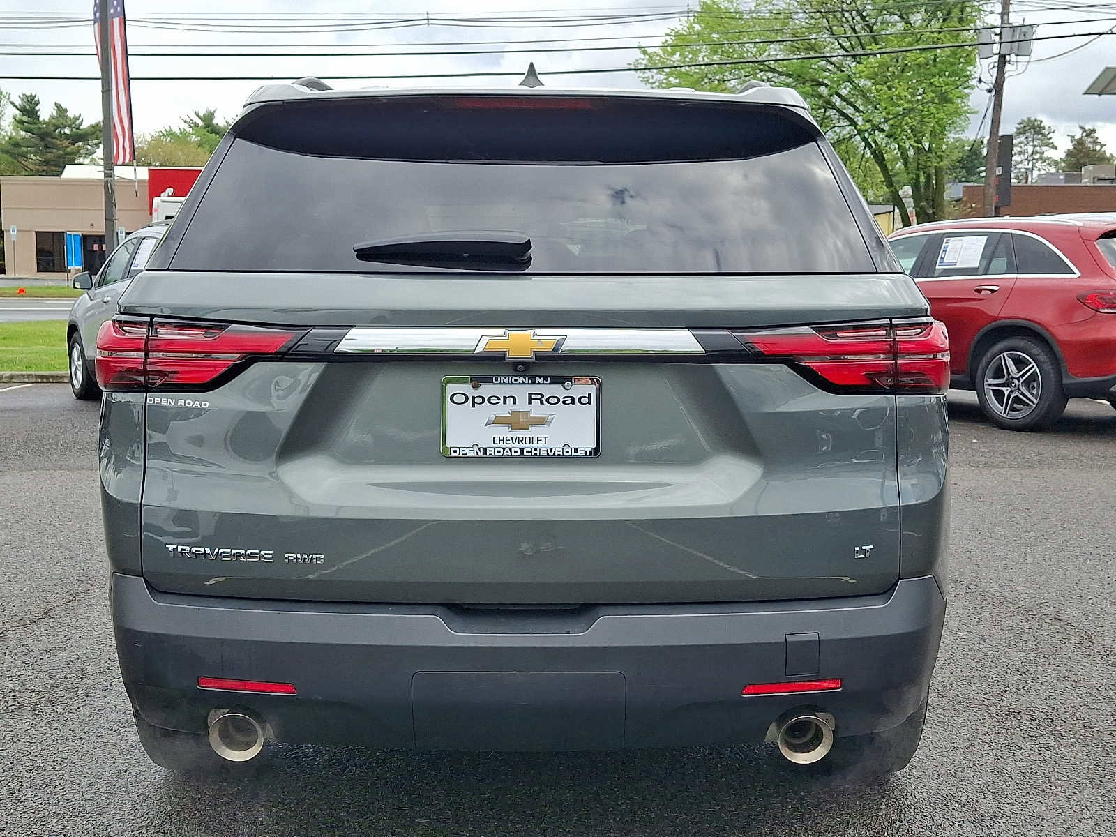Used 2023 Chevrolet Traverse LT AWD/4WD image 6