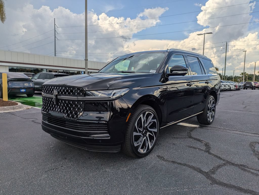 New 2027 Lincoln Navigator Black Label AWD/4WD image 8