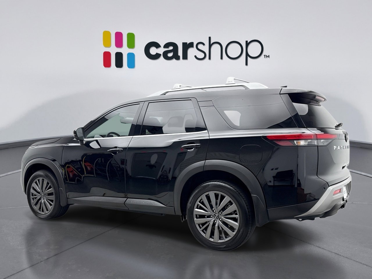 Used 2025 Nissan Pathfinder SL w/ SL Premium Package image 3