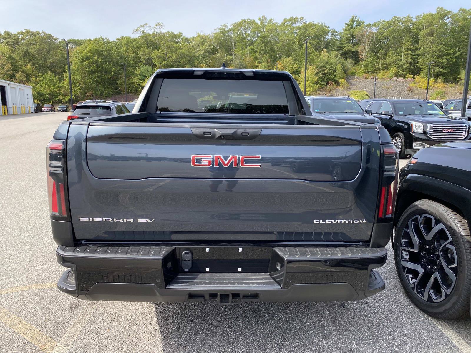 New 2026 GMC Sierra EV Elevation AWD/4WD image 4
