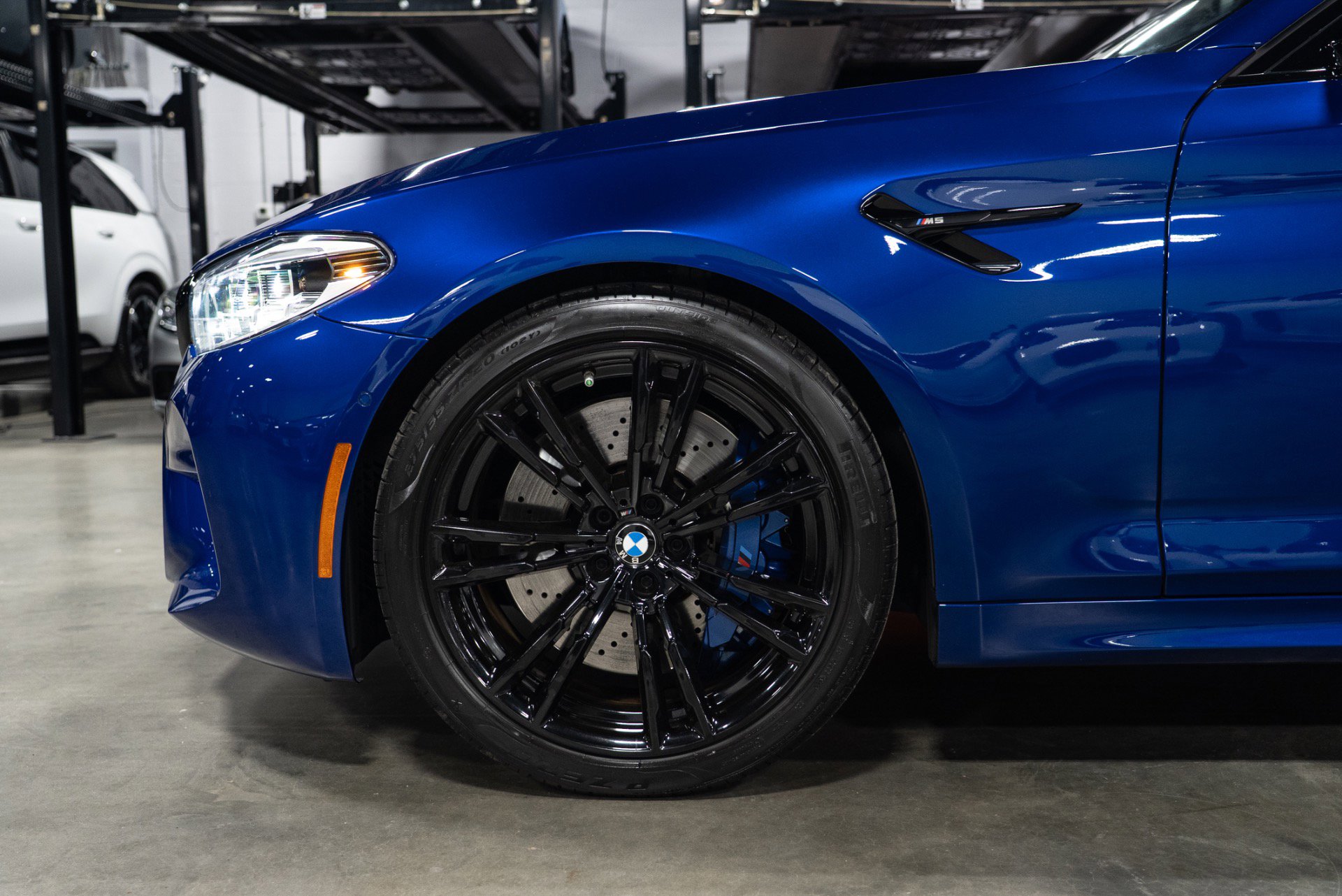 Used 2019 BMW M5 w/ Executive Package image 2