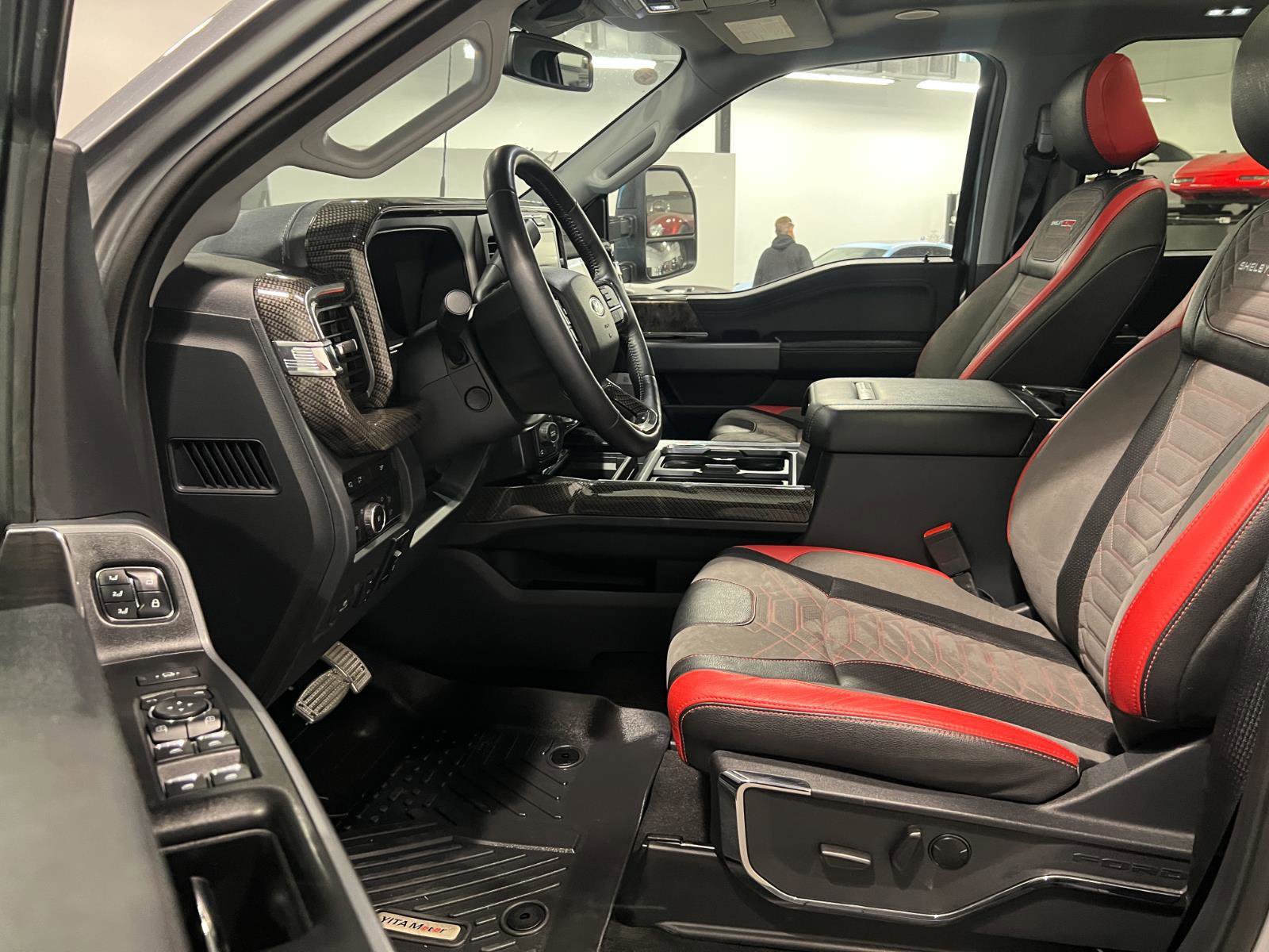 Used 2024 Ford F250 Lariat w/ Lariat Ultimate Package image 9