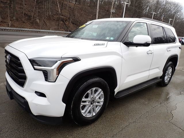 Certified 2025 Toyota Sequoia SR5 image 10