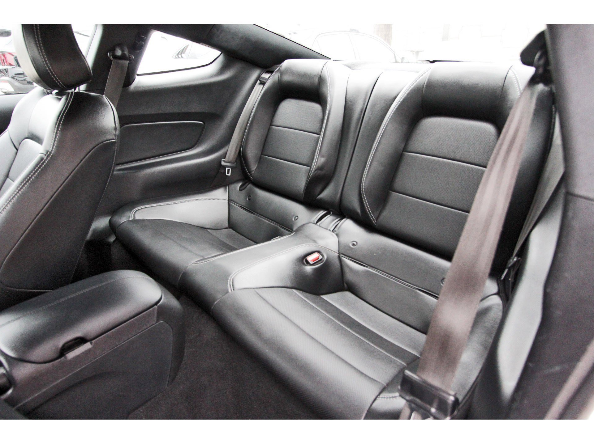 Used 2021 Ford Mustang Premium image 15