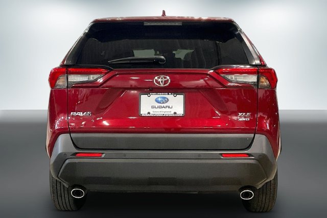 Used 2019 Toyota RAV4 XLE w/ Convenience Package AWD/4WD image 4