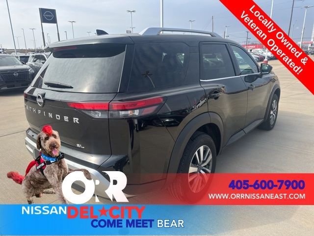 Used 2025 Nissan Pathfinder SL image 5