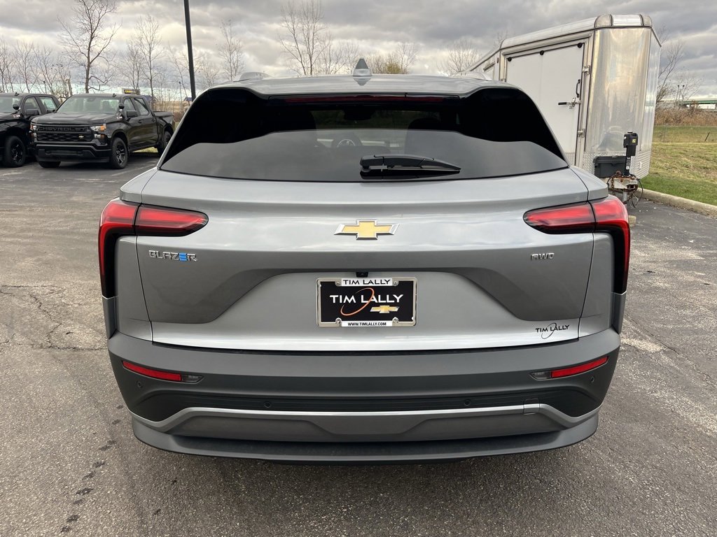 New 2026 Chevrolet Blazer EV LT image 6