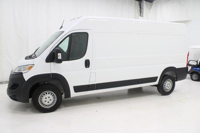 Used 2025 RAM ProMaster 2500 w/ Convenience Group image 2