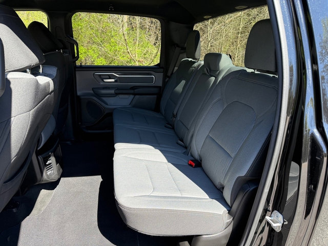 Used 2022 RAM 1500 Big Horn AWD/4WD image 15