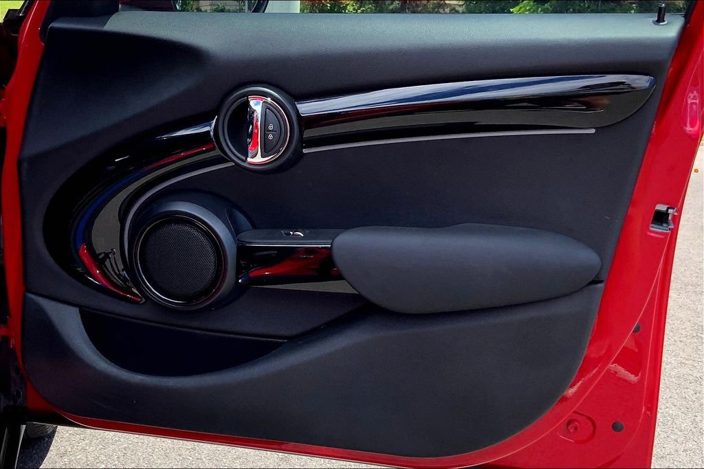 Certified 2023 MINI Cooper S image 26