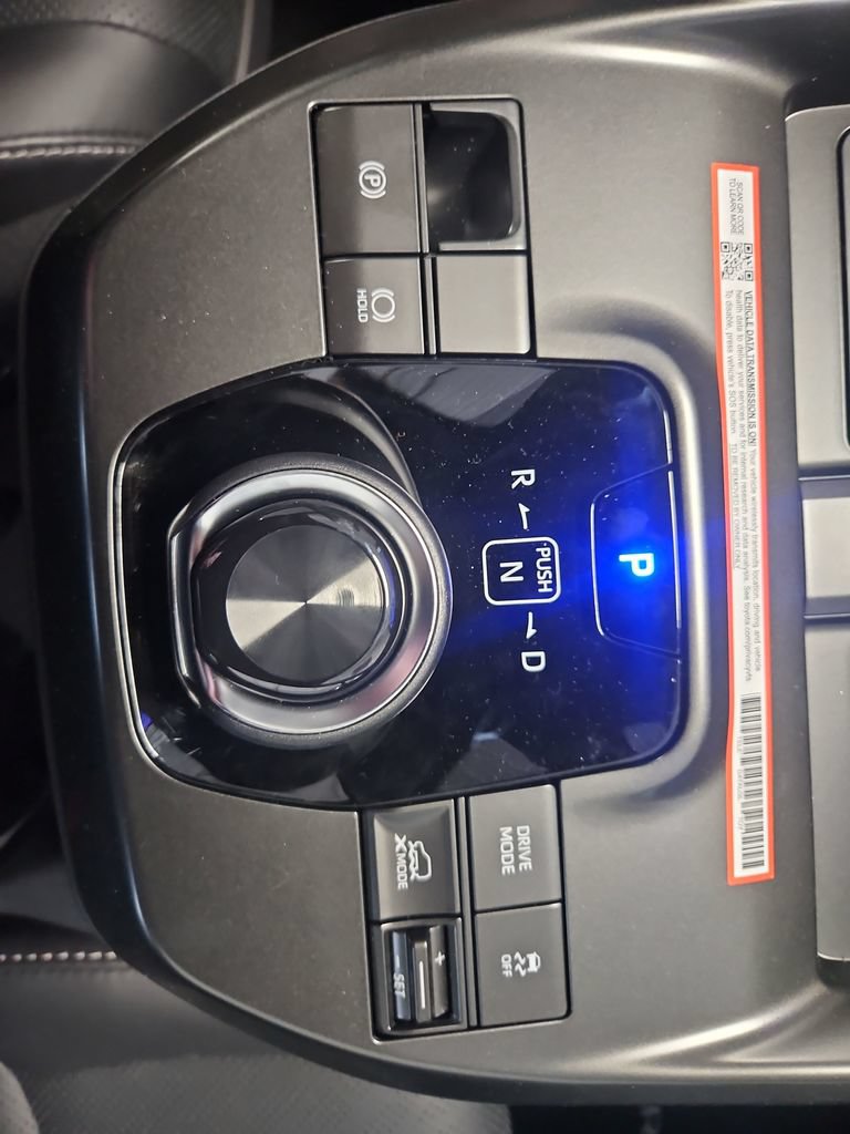 New 2026 Subaru Solterra AWD/4WD image 39