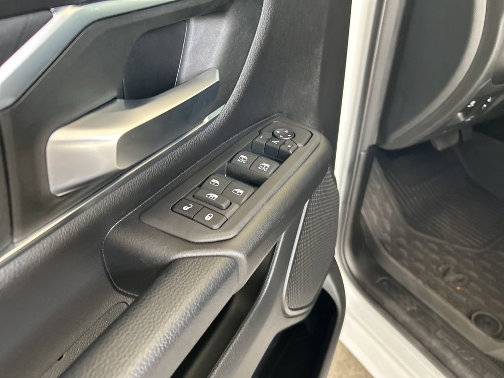 Used 2025 RAM 1500 Big Horn AWD/4WD image 45