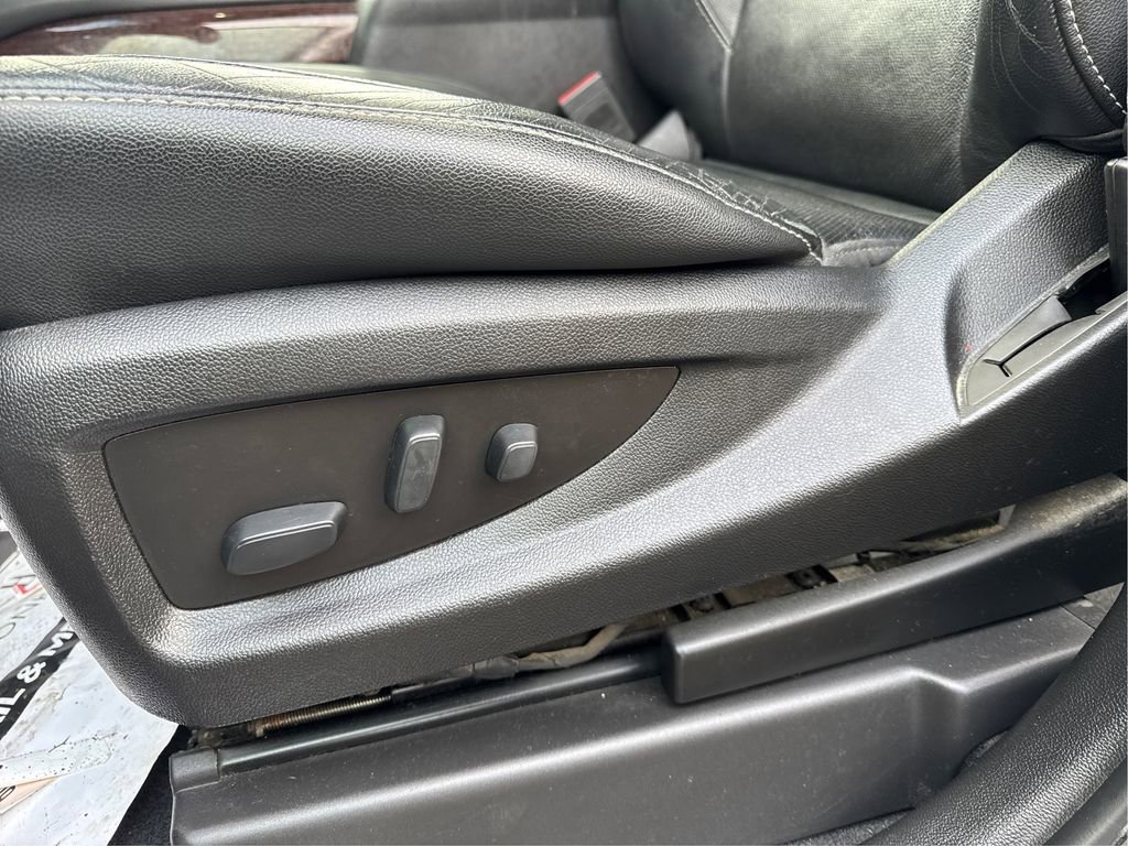 Used 2020 GMC Yukon XL SLT w/ HD Trailering Package image 18