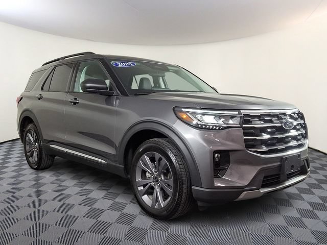 Used 2025 Ford Explorer Active w/ Active Comfort Package