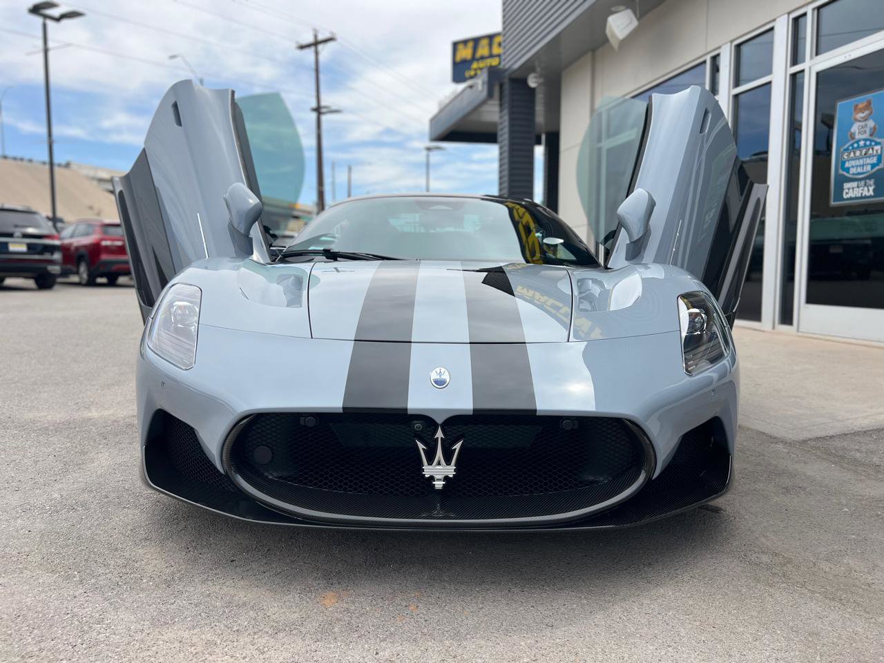 Used 2023 Maserati MC20 Spyder RWD image 8
