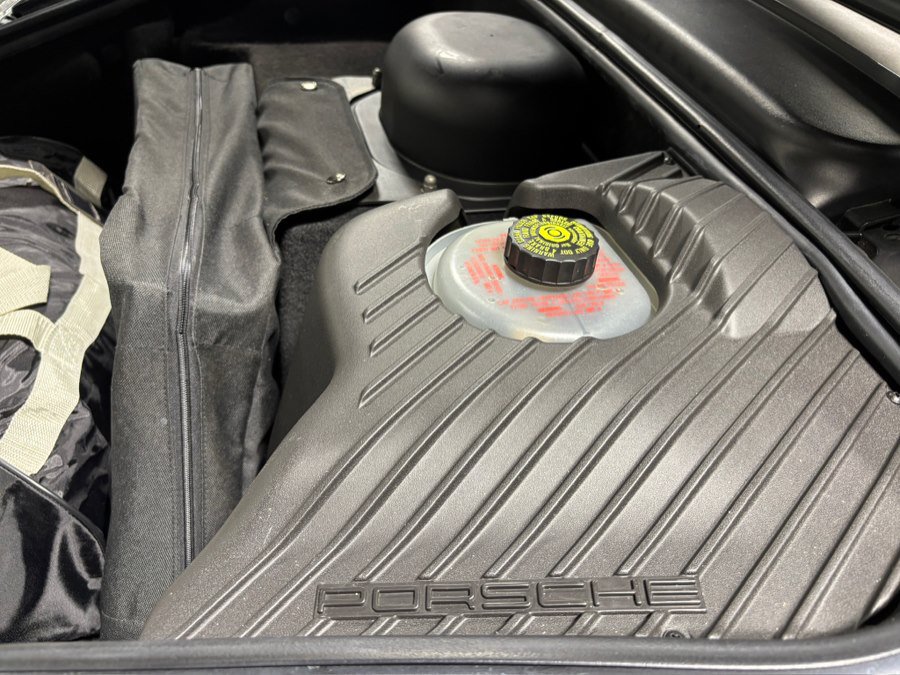 Used 2004 Porsche 911 Carrera 4S AWD/4WD image 13