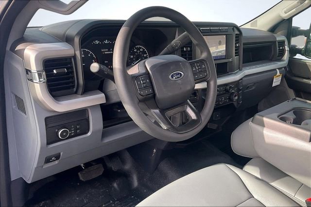 Used 2024 Ford F450 XL w/ XL Chrome Package image 6