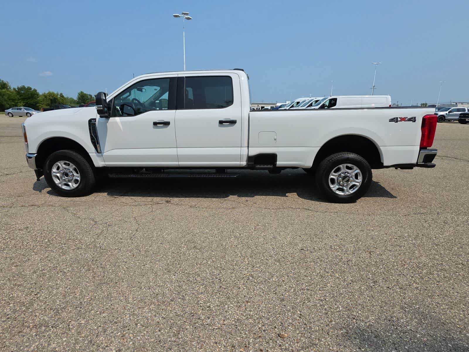 Used 2025 Ford F250 XLT AWD/4WD image 17