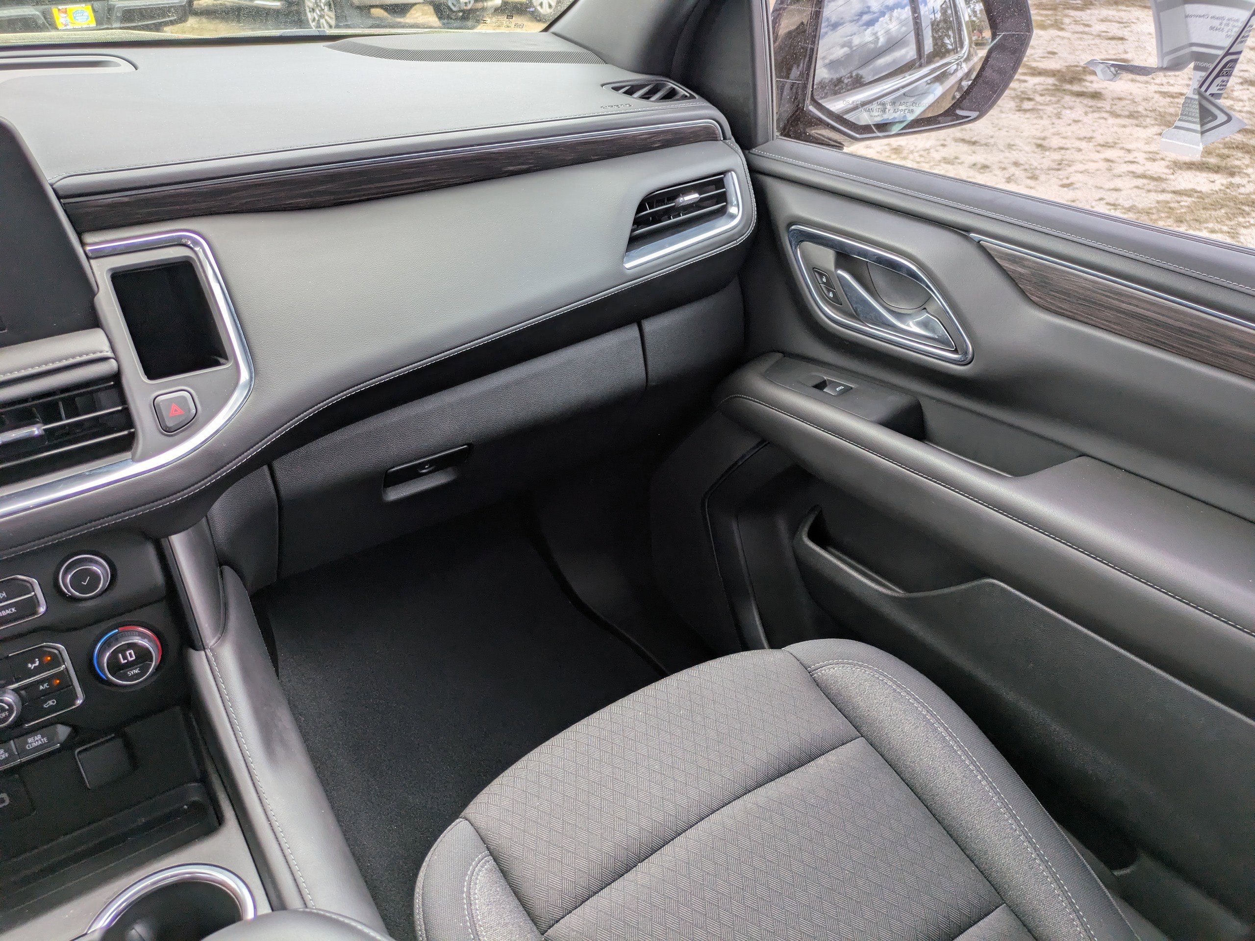 Used 2024 Chevrolet Tahoe LS image 17