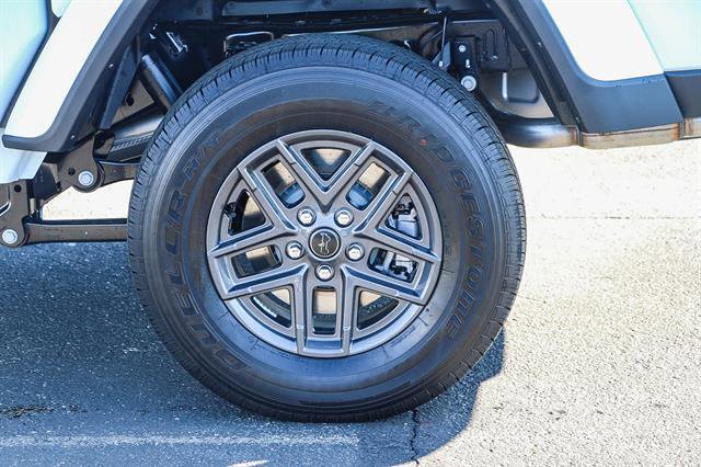 New 2025 Jeep Gladiator Sport image 9