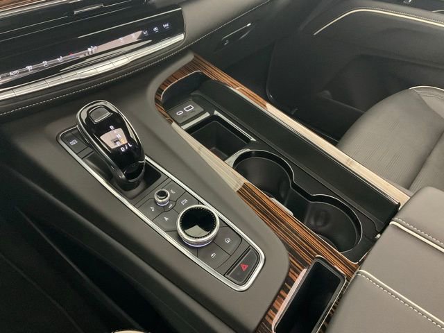 Certified 2024 Cadillac Escalade Premium Luxury image 13