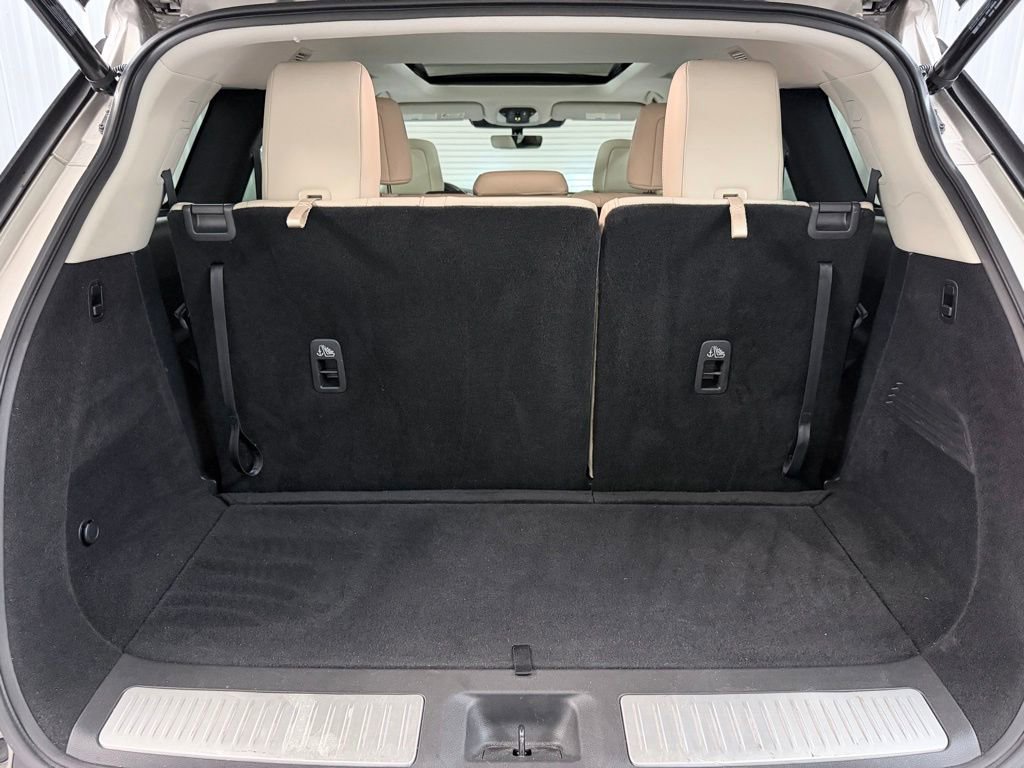 Certified 2023 INFINITI QX60 Luxe w/ Cargo Package FWD image 34