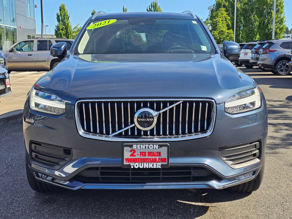 Used 2021 Volvo XC90 T6 Momentum AWD/4WD image 2