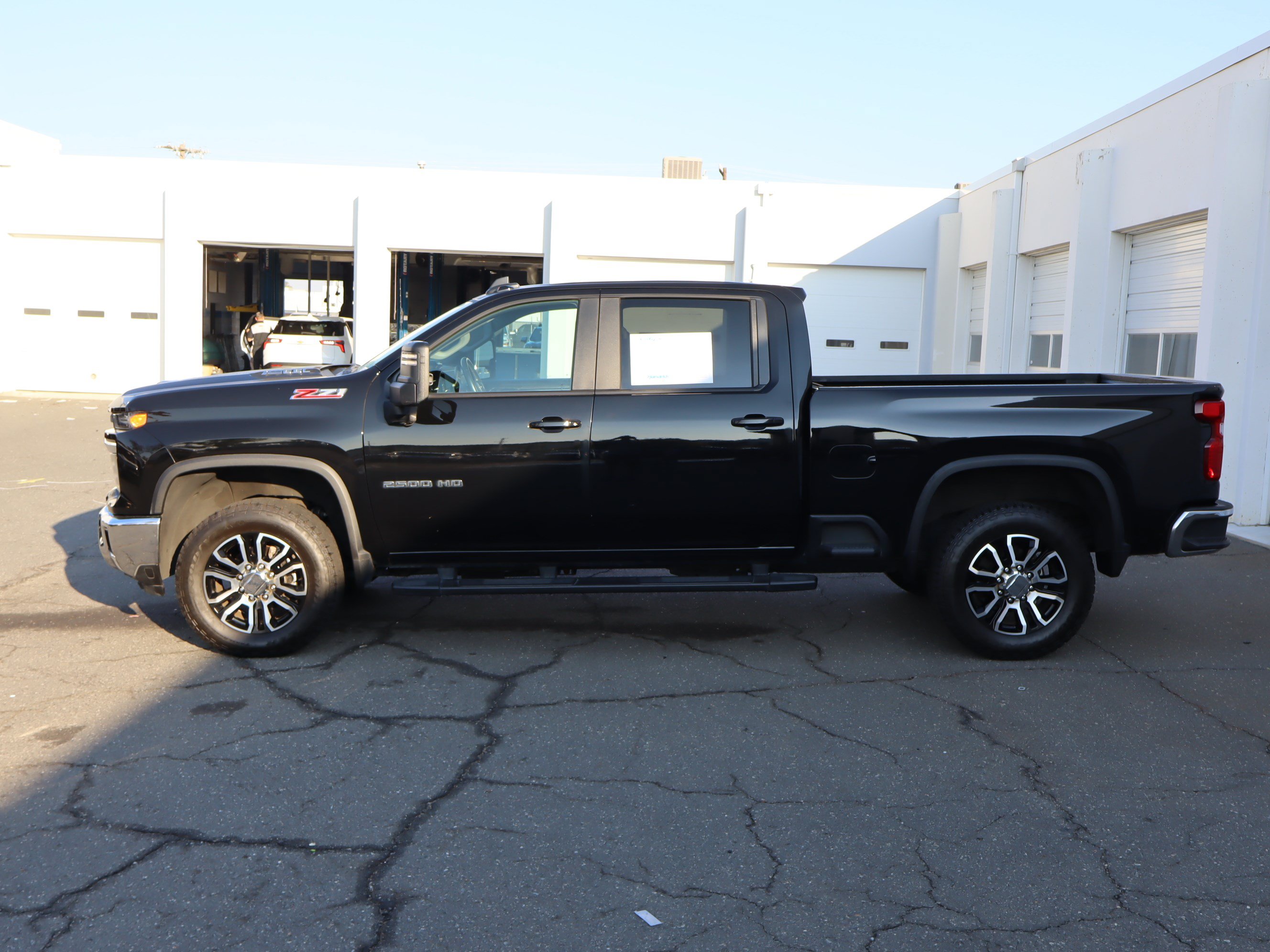 Used 2024 Chevrolet Silverado 2500 LT w/ All Star Edition AWD/4WD image 7