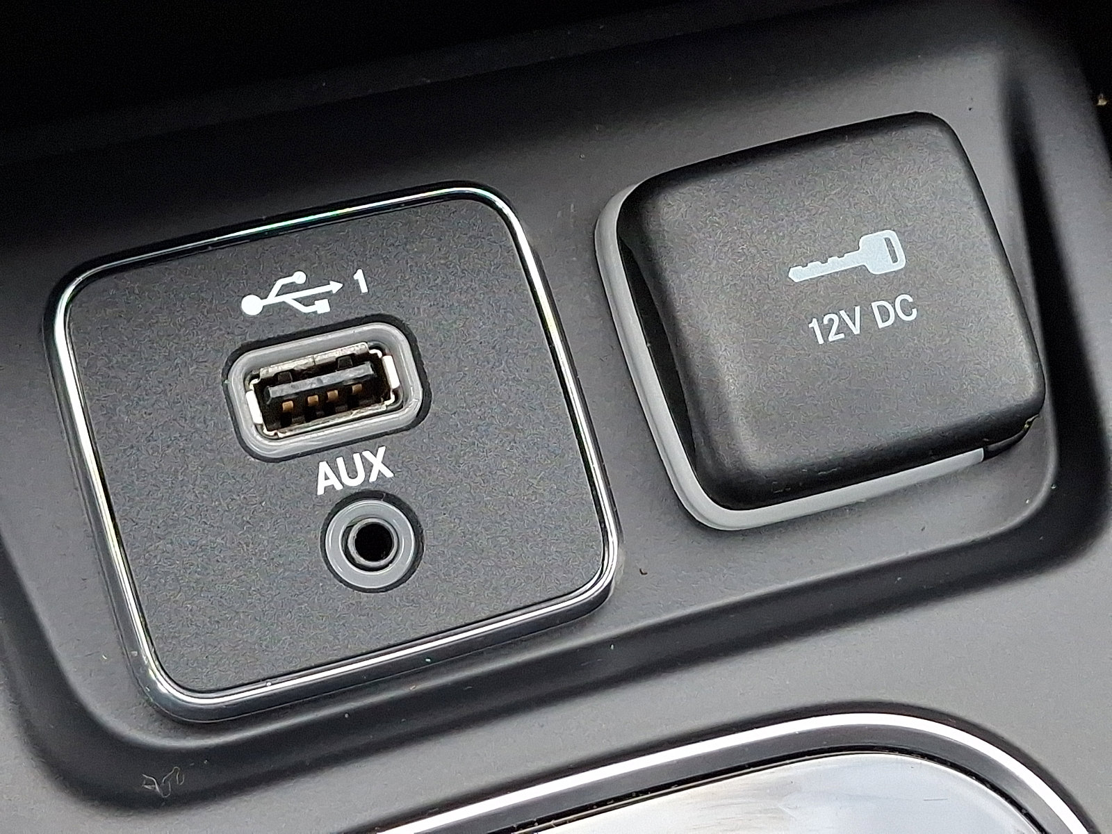 Certified 2020 Jeep Cherokee Limited AWD/4WD image 27