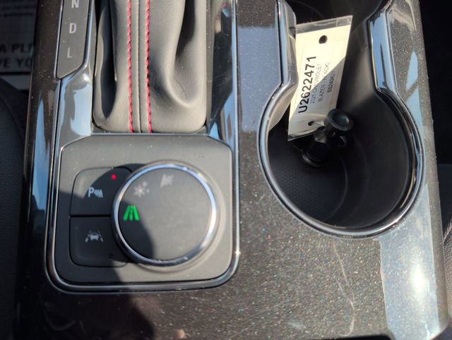 Certified 2025 Chevrolet Blazer RS FWD image 25