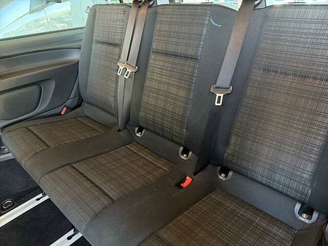 Used 2016 Mercedes-Benz Metris Passenger image 19