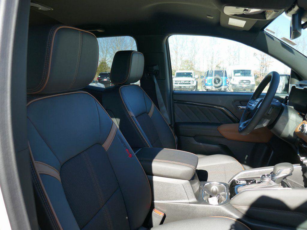 New 2026 GMC Canyon AT4 w/ Nightfall Essentials Package AWD/4WD image 8