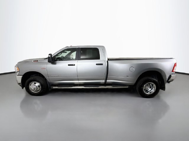 Used 2024 RAM 3500 Big Horn w/ Bed Utility Group AWD/4WD image 4