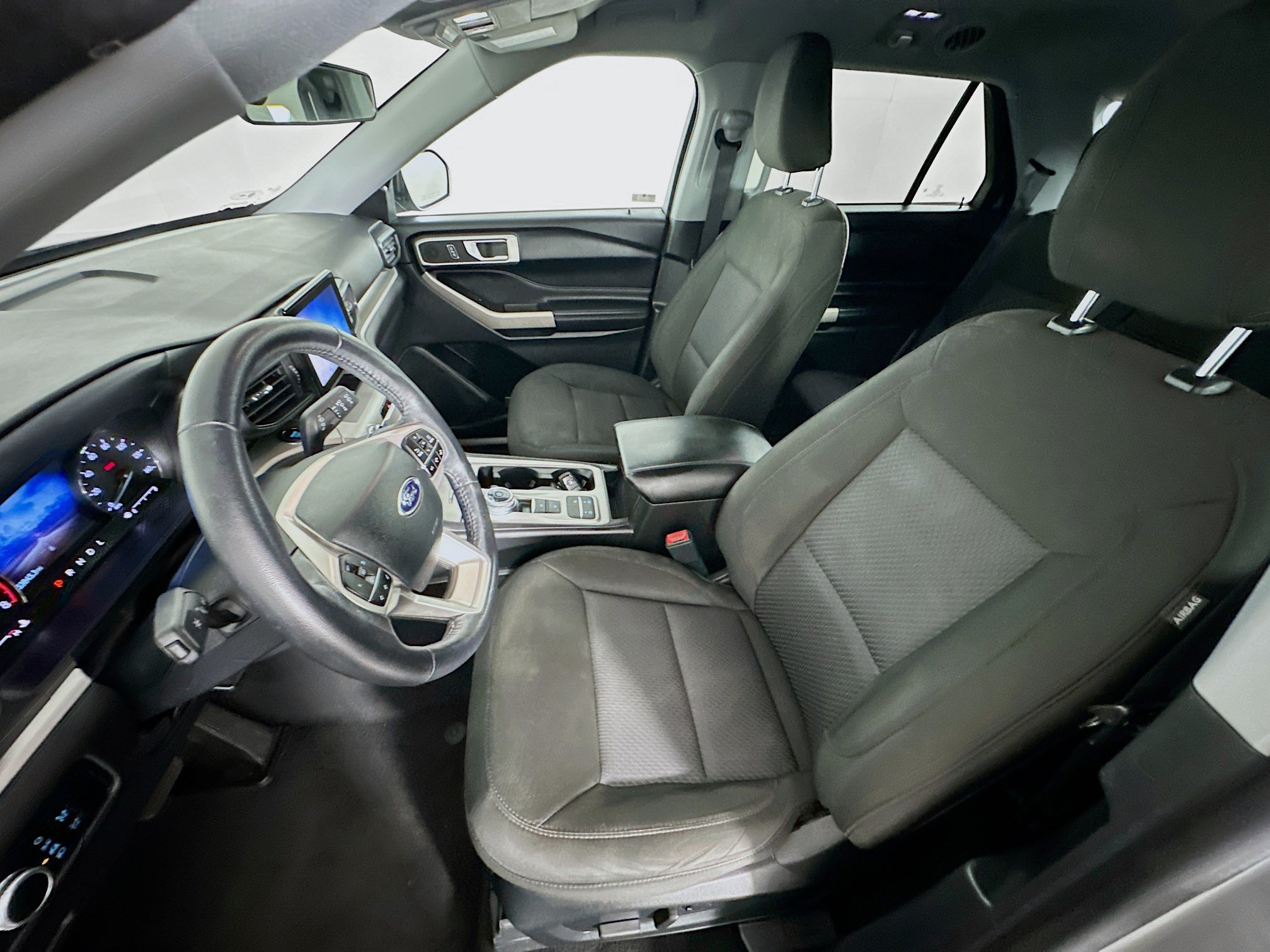 Used 2022 Ford Explorer XLT RWD image 13