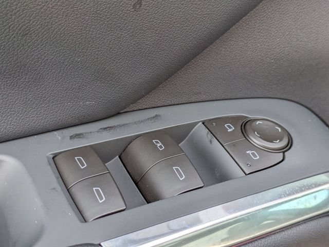 New 2026 Chevrolet Traverse LT w/ Sun and Wheel Package FWD image 10